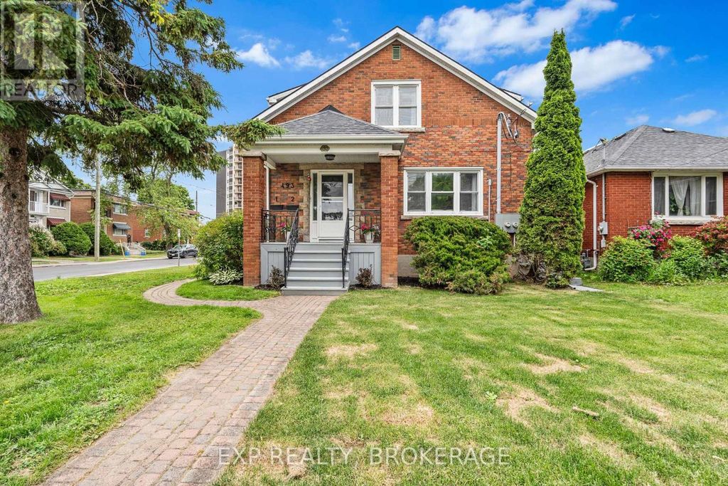493 College Street, Kingston (central City East)