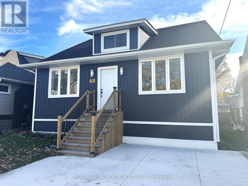 #1 (main) - 10 Comet Avenue, Hamilton (hamilton Beach)