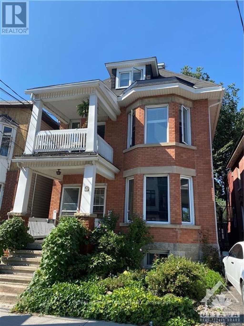 B - 427 Sunnyside Avenue, Ottawa