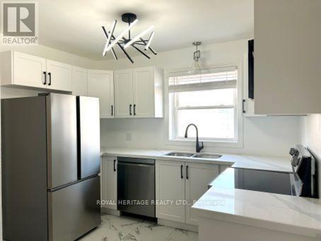 Unit 1 - 128 Wilson Road S, Oshawa (central)
