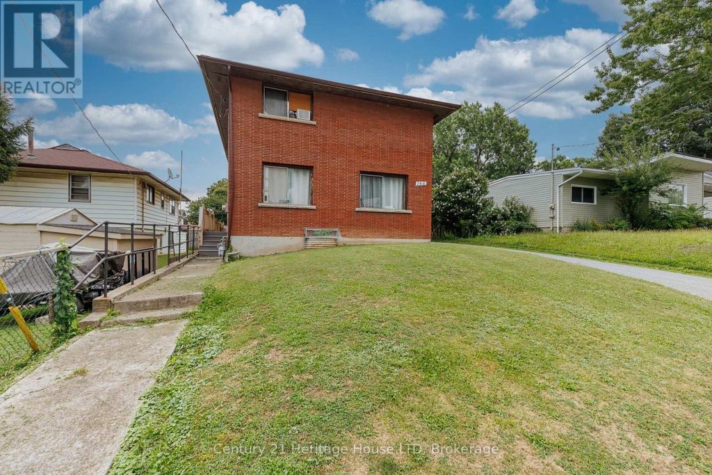 146 Central Avenue, Fort Erie (central)