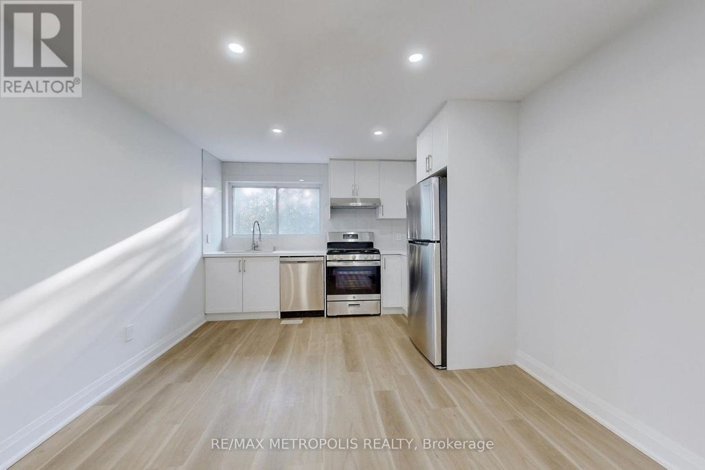 Upper - 85 Primula Crescent, Toronto (humber Summit)