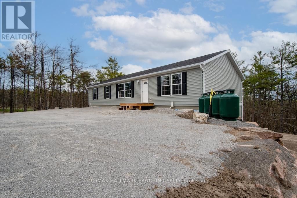 1862 Lakehurst Road, Trent Lakes