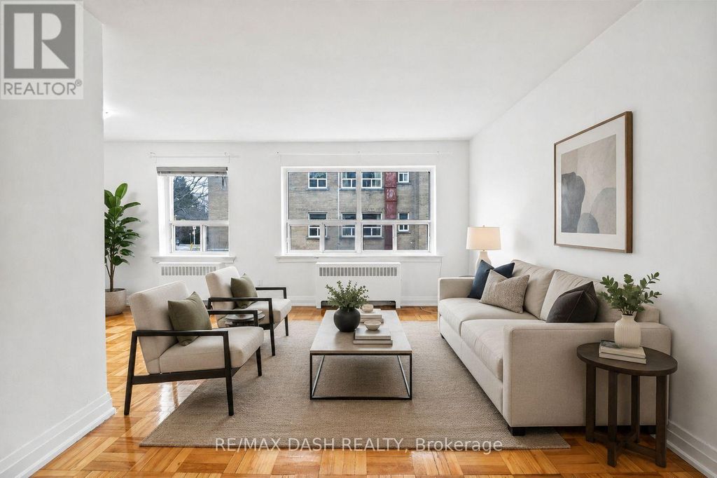 18 - 69 Old Mill Terrace, Toronto (stonegate-Queensway)