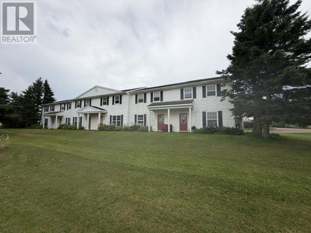 2 Mackinley Crescent, North River