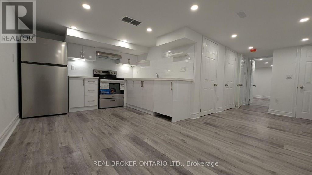 Unit #4 - 1150 Woodbine Avenue, Toronto (danforth Village-East York)
