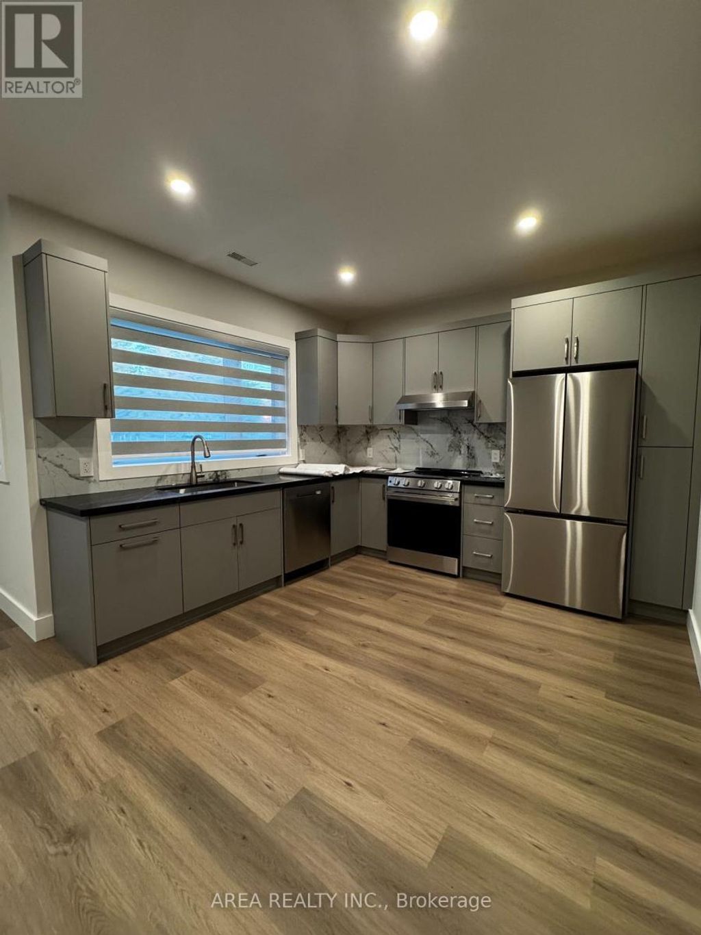 Main - 501 Northcliffe Boulevard, Toronto (oakwood Village)