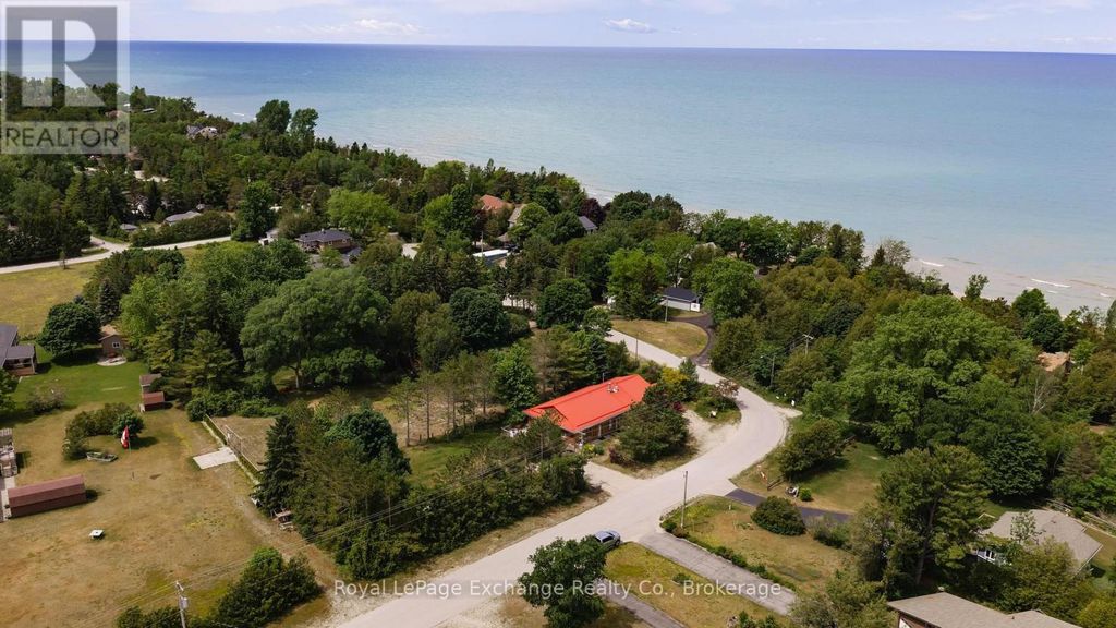 141 Bell Drive, Huron-Kinloss