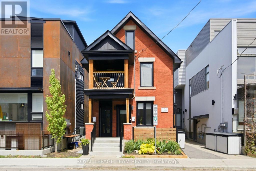 121 Carruthers Avenue, Ottawa