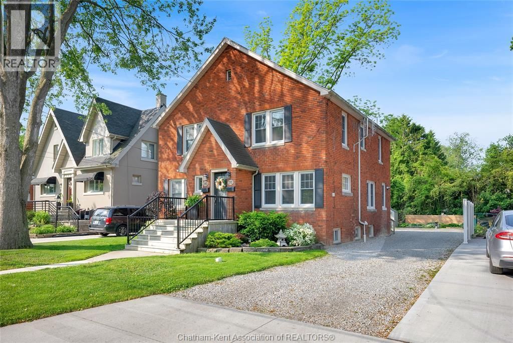 210-212 Elizabeth Street, Chatham