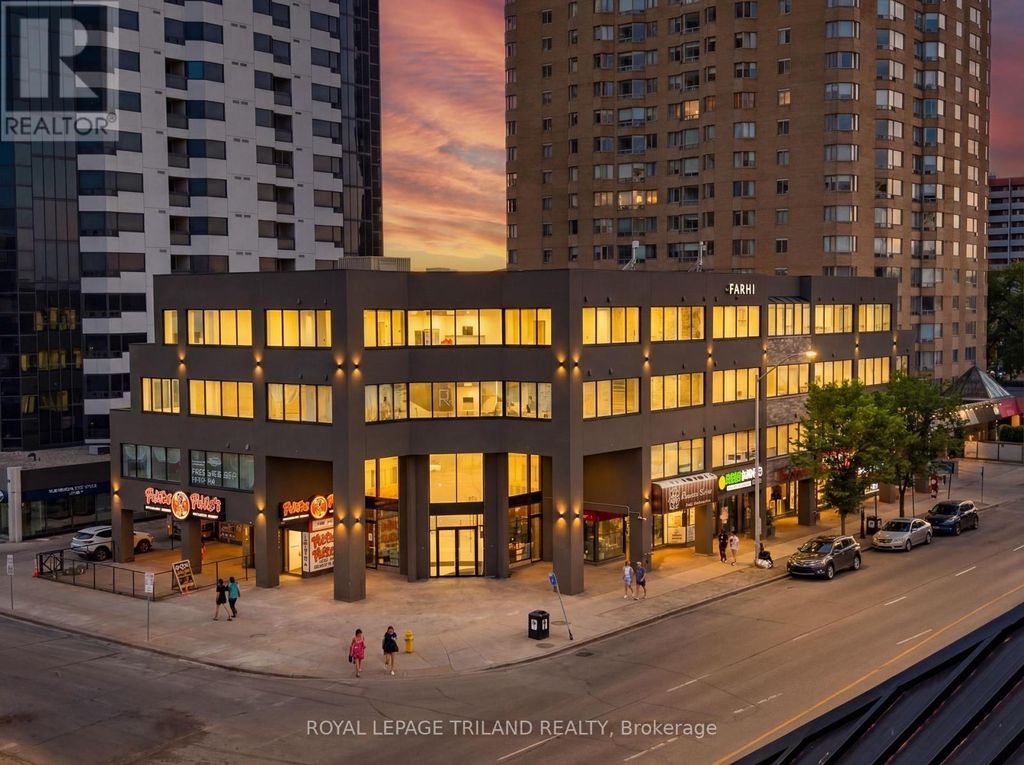 307 - 685 Richmond Street, London East (east F)