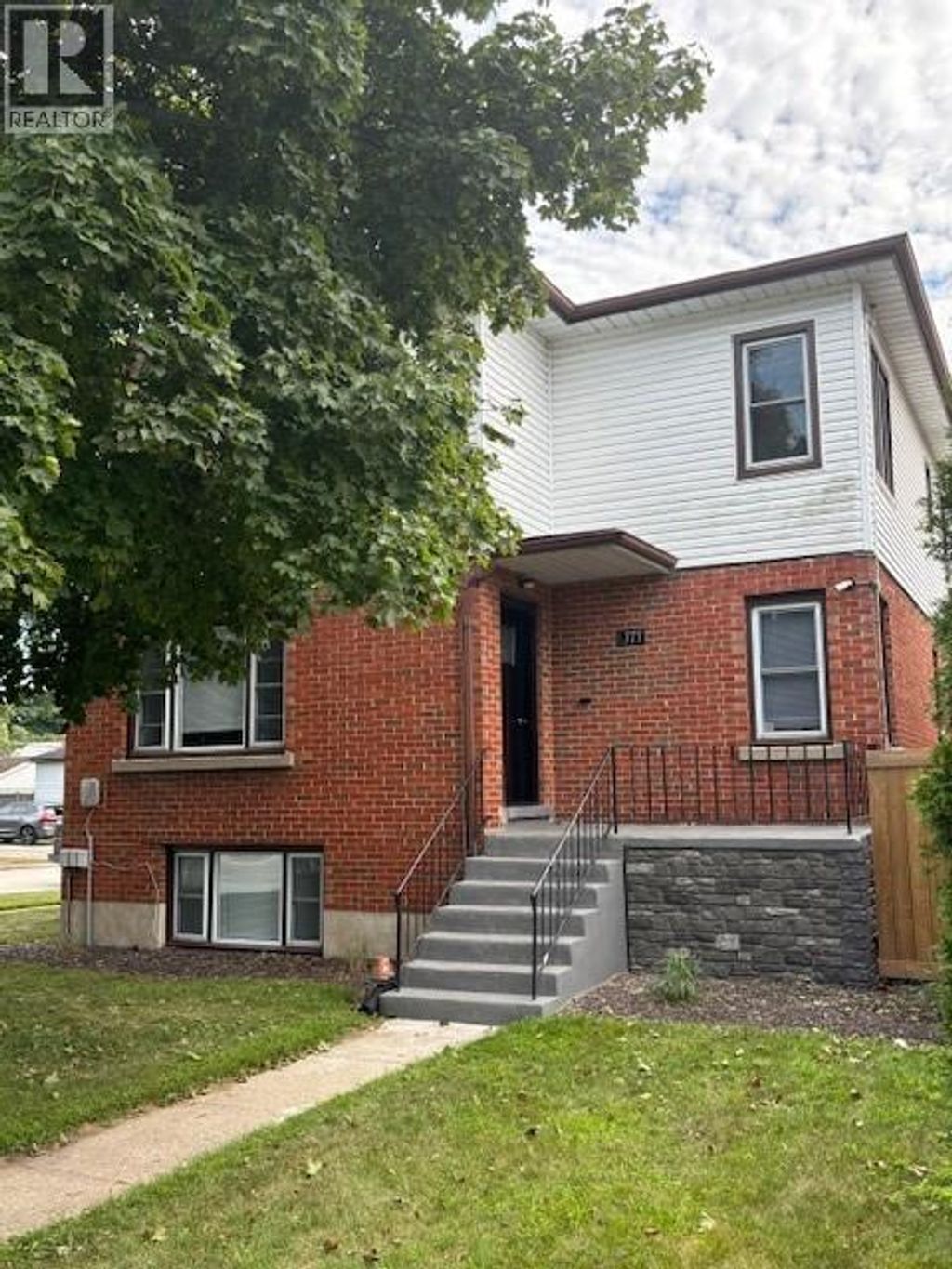 377 Nelson Street, Sarnia