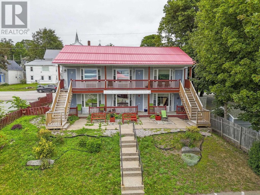 111 Montague Row, Digby