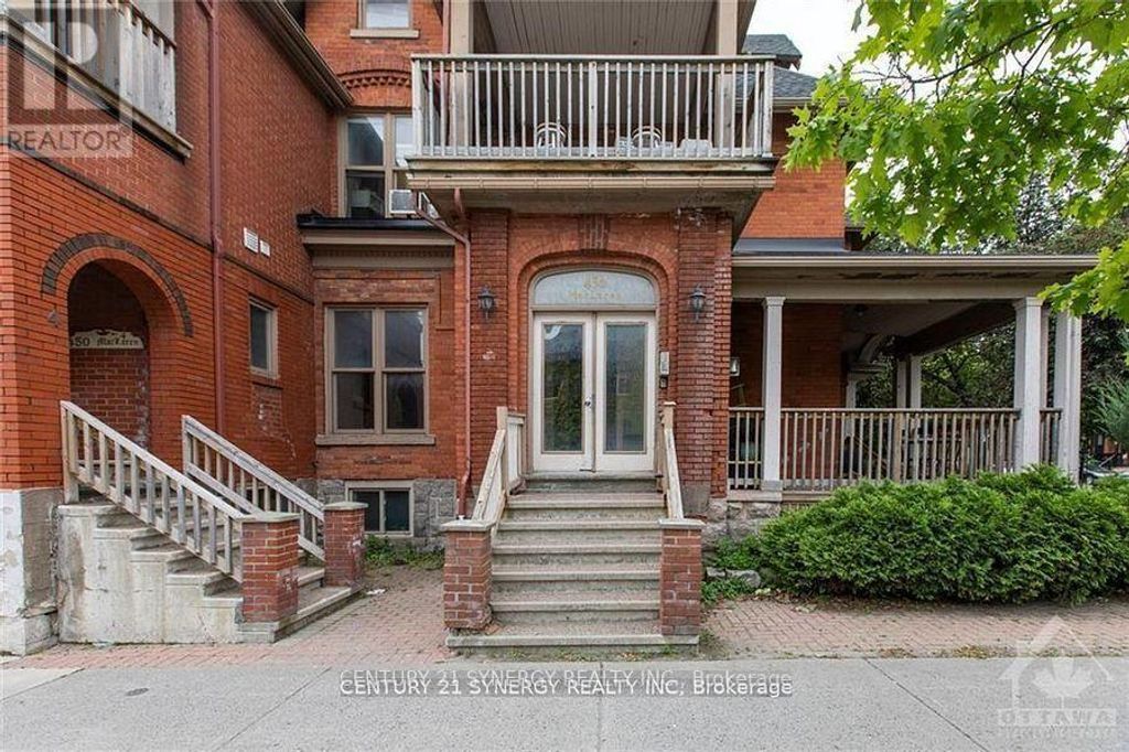 11 - 450 Maclaren Street, Ottawa
