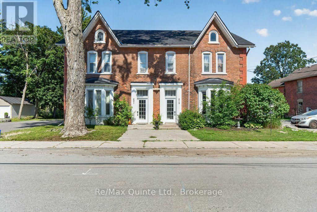 221 Albert Street, Belleville (belleville Ward)