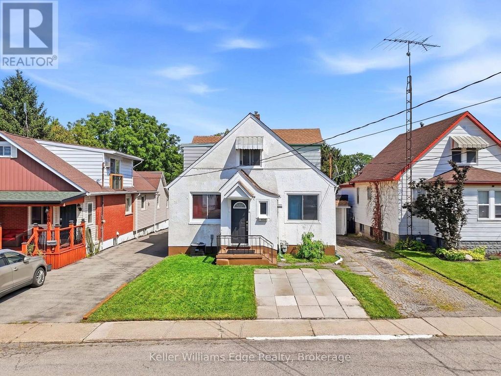 4104 Broughton Avenue, Niagara Falls (downtown)