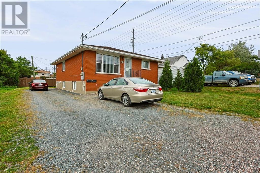 1133 Martin Avenue, Greater Sudbury