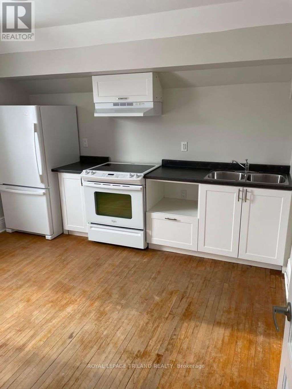 2 - 23.5 Chestnut Street, St. Thomas