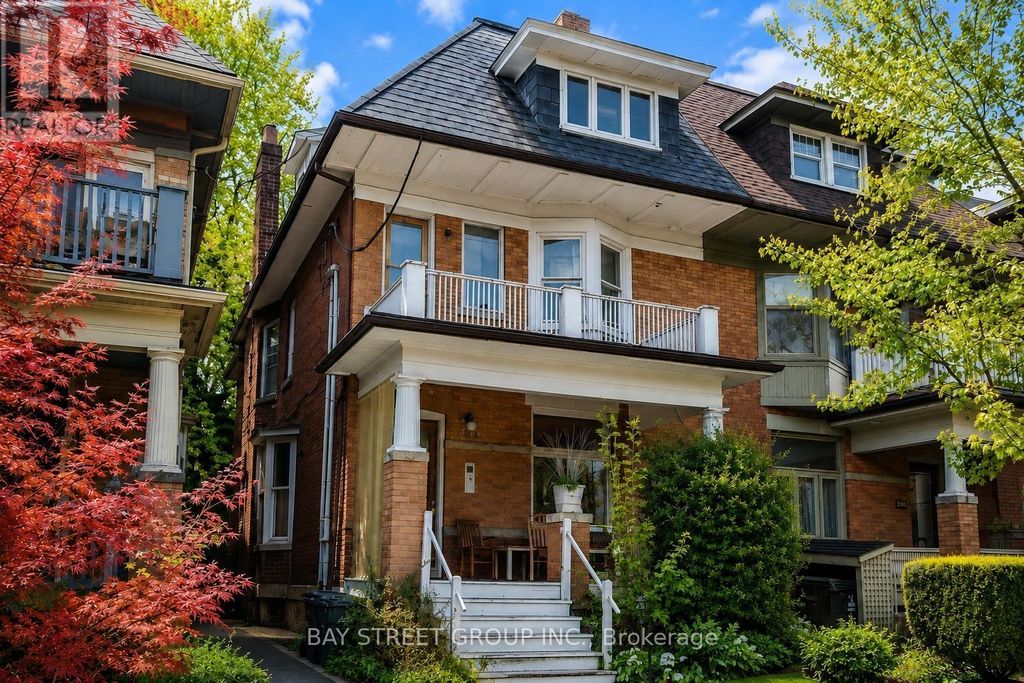 586 Huron Street, Toronto (annex)