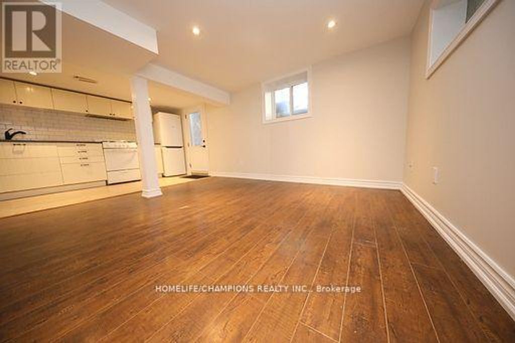 1444 Dundas Street E, Toronto (south Riverdale)