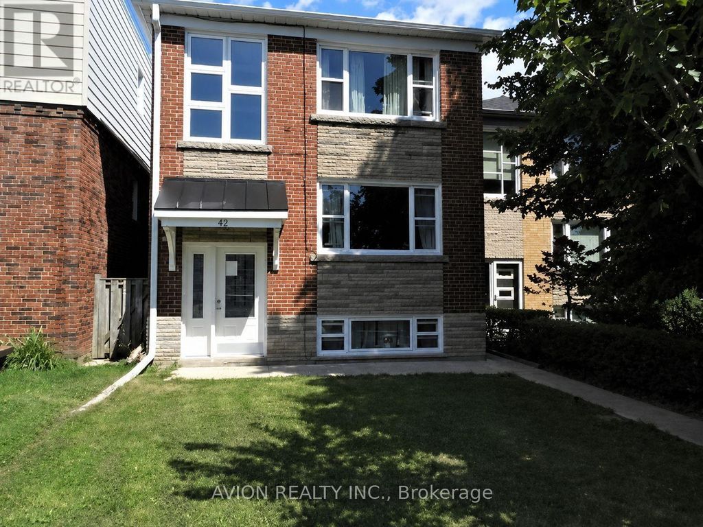 2 - 42 Emerald Crescent, Toronto (new Toronto)