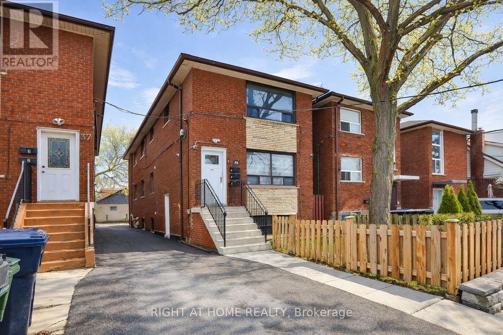 35 Fifteenth Street, Toronto (new Toronto)