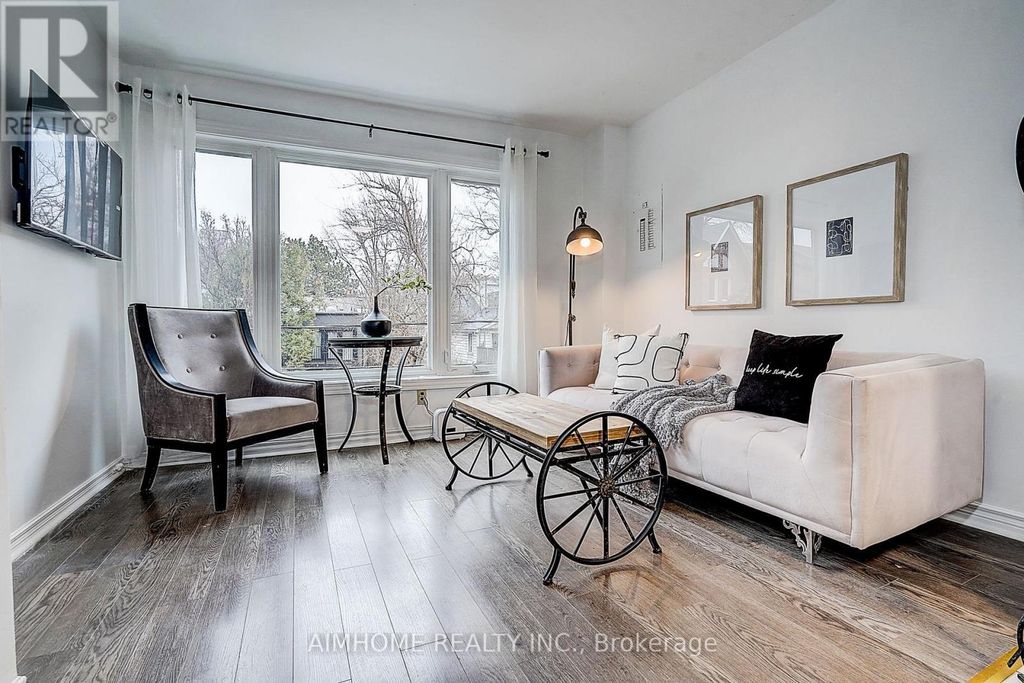 Unit 2 - 212 Milan Street, Toronto (moss Park)