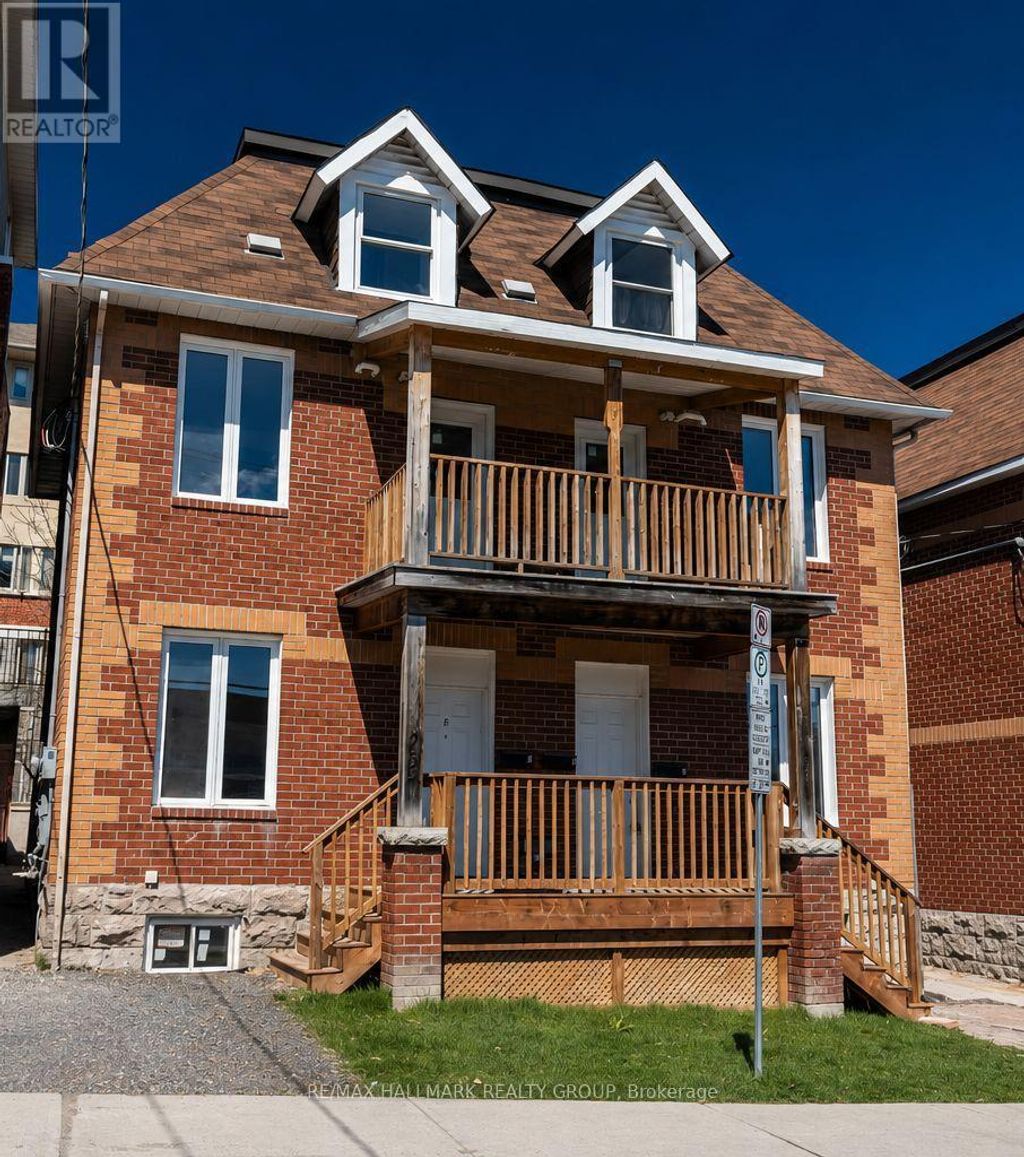 3 - 261 Somerset Street E, Ottawa