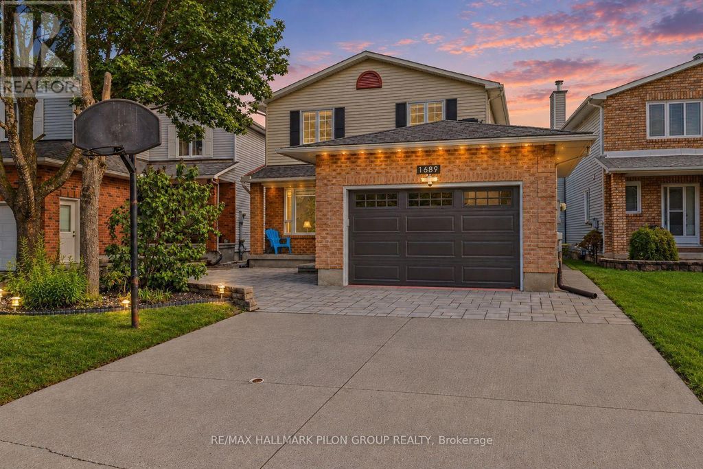 1689 Champneuf Drive, Ottawa