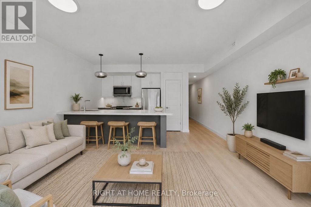 2 - 367 Howland Avenue, Toronto (casa Loma)