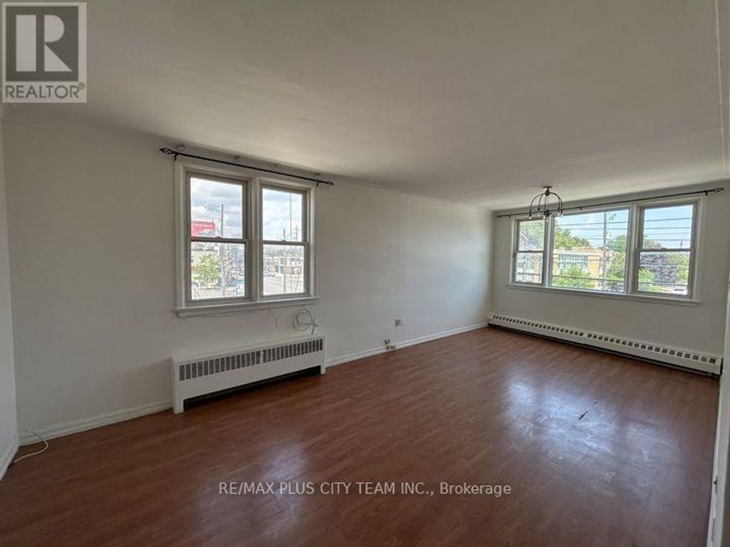 1 - 3432 Bathurst Street, Toronto (englemount-Lawrence)