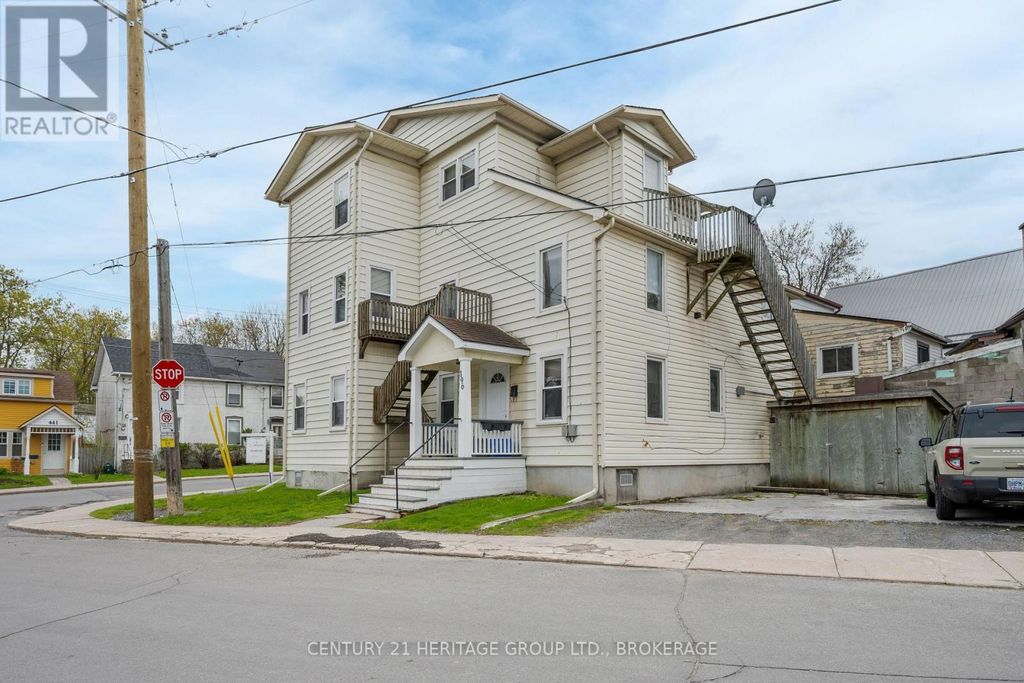 432 Barrie Street, Kingston (east Of Sir John A. Blvd)
