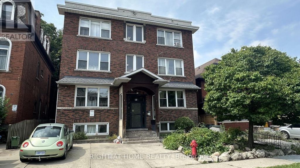 84 Proctor Boulevard, Hamilton (gibson)