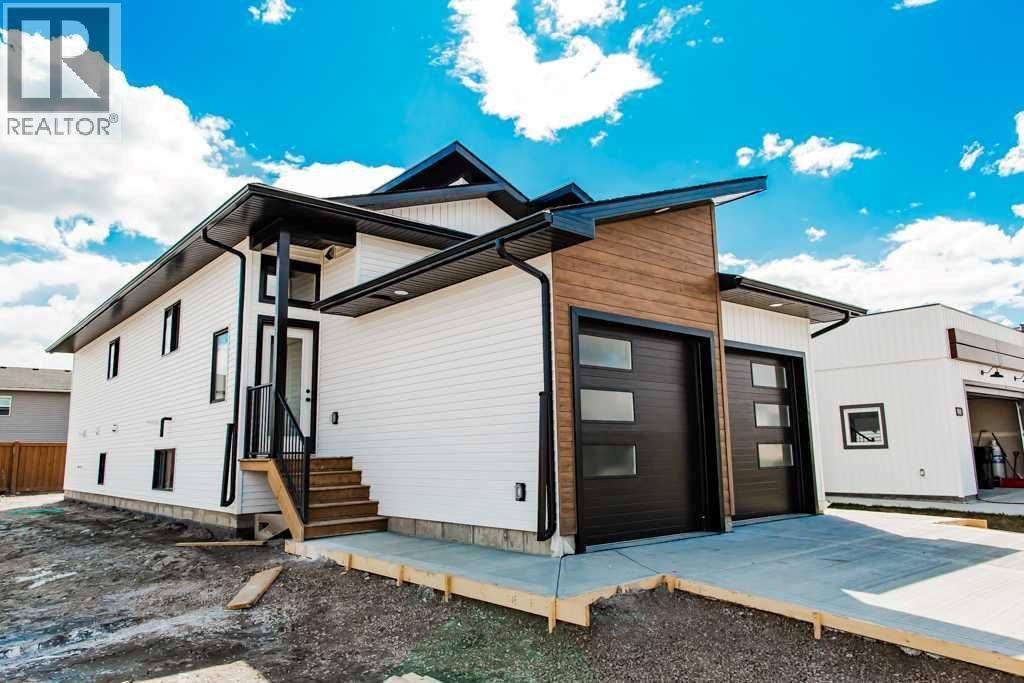 9533 114 Avenue, Clairmont
