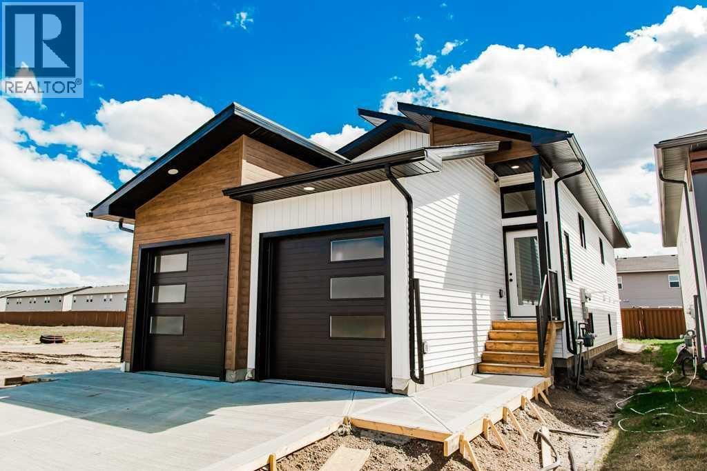 9525 114 Avenue, Clairmont