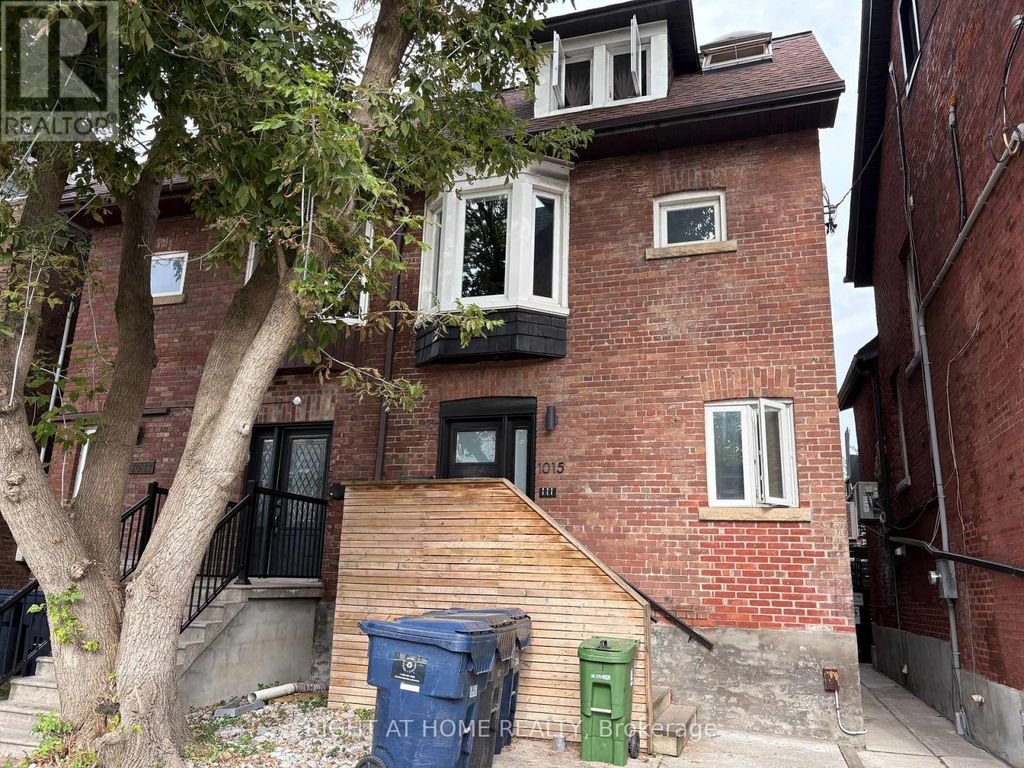 2 - 1015 Bathurst Street, Toronto (annex)