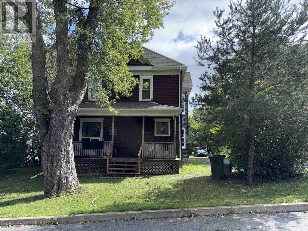 11 Emmanuel Street, Stellarton