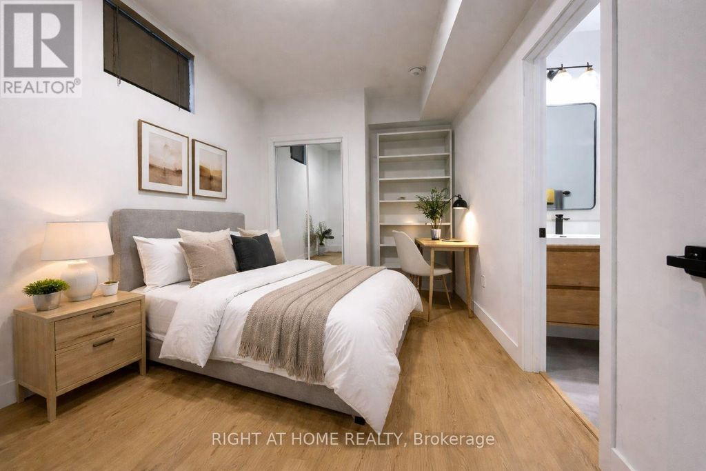 Unit # 1 - 674 Manning Avenue, Toronto (annex)
