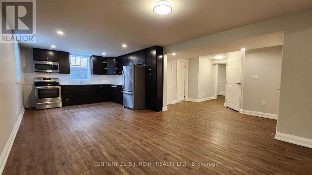 Lower - 300 Cundles Road W, Barrie (northwest)