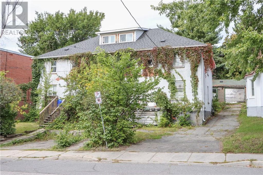 348-352 Howey Drive, Sudbury