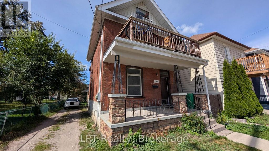 265 Bethune Street, Peterborough (town Ward 3)