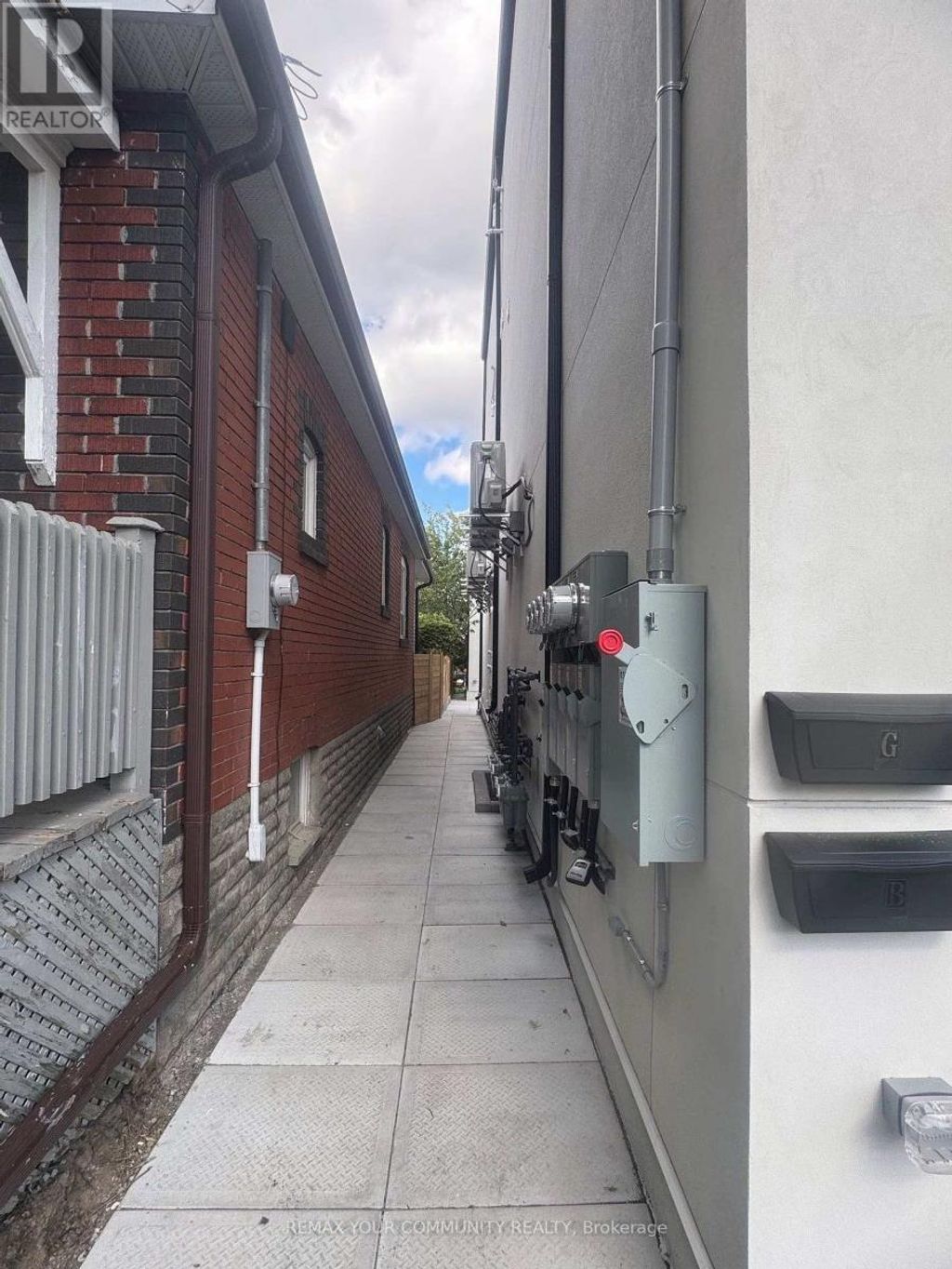 Basement - 222 Belgravia Avenue, Toronto (briar Hill-Belgravia)