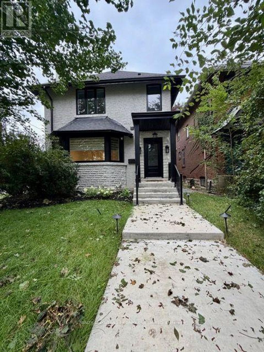 2nd Floor - 10 Lascelles Boulevard, Toronto (yonge-St. Clair)