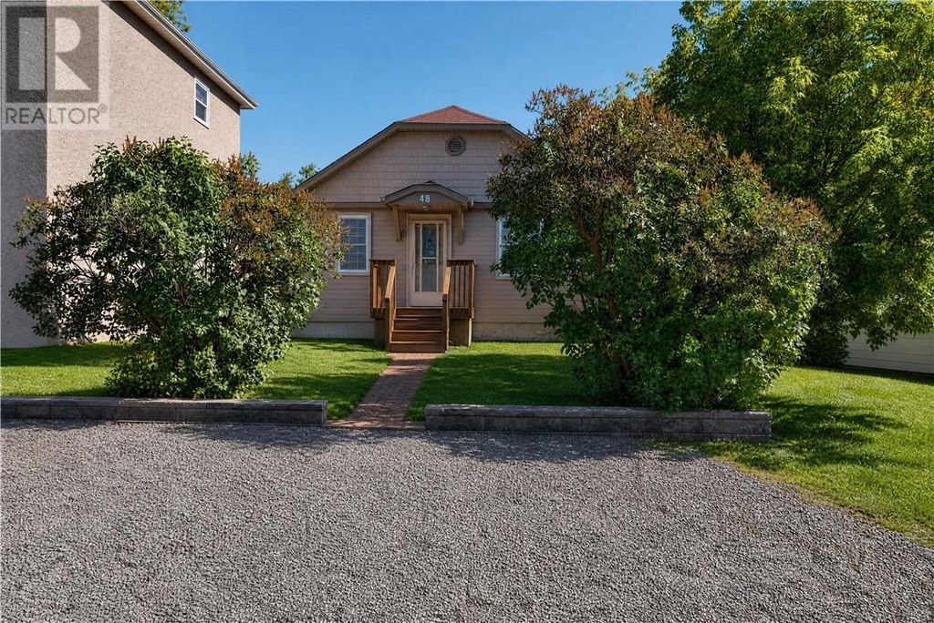 48 Gutcher Avenue, Sudbury