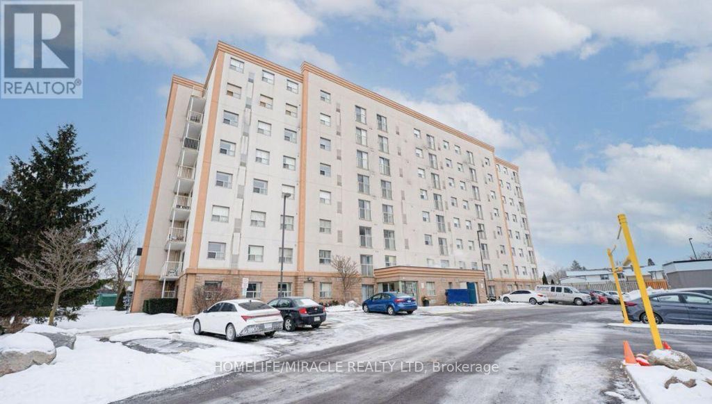705 - 593 Strasburg Road, Kitchener