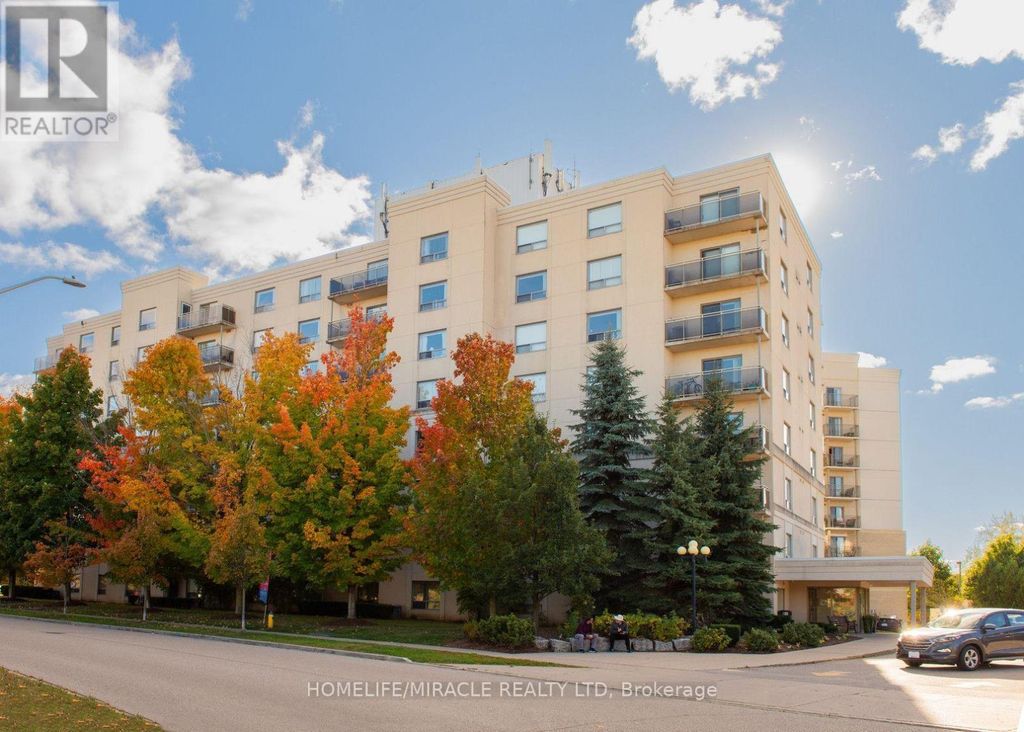 304 - 237 Auburn Drive, Waterloo