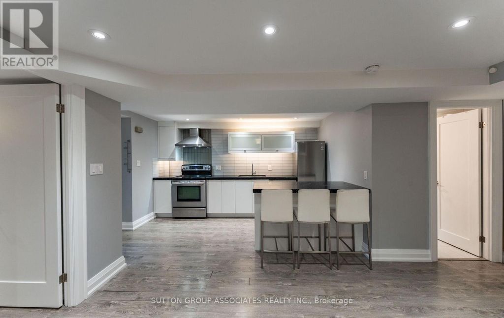 Lower - 358 Concord Avenue, Toronto (dovercourt-Wallace Emerson-Junction)