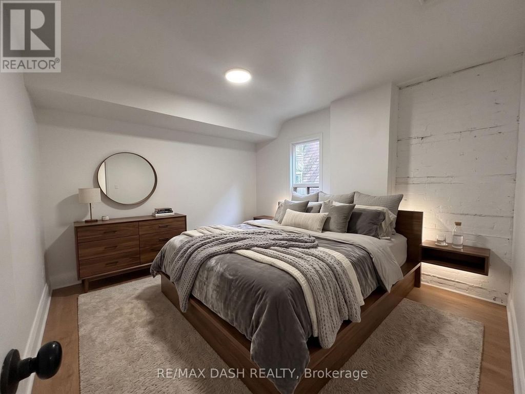 2 - 1303 Bloor Street W, Toronto (dufferin Grove)