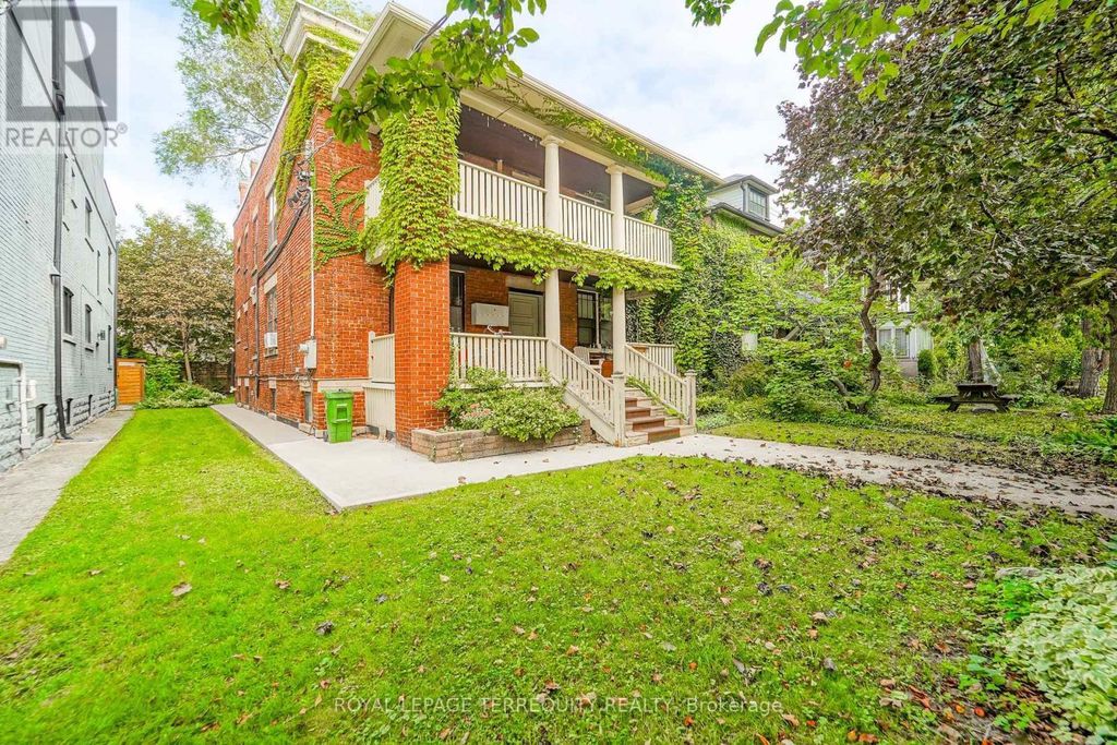 6 - 8 Thorncliffe Avenue, Toronto (playter Estates-Danforth)