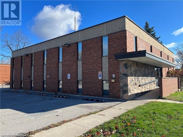 111 Broad Street E, Dunnville
